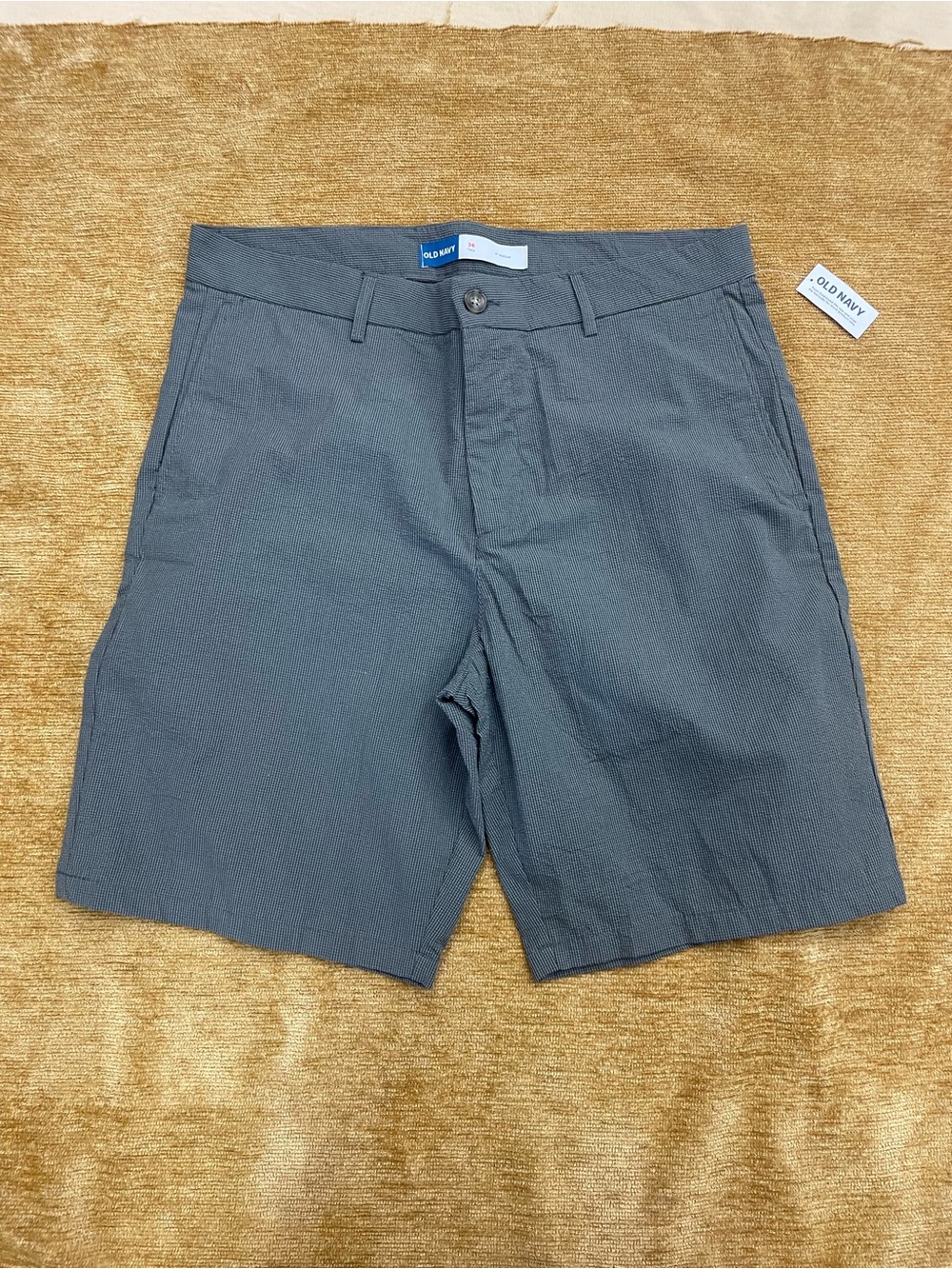 Old Navy Men's Slate Gray, size 36 tall, 4 pocket Casual Shorts